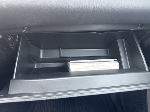 Used 2023 Ford Explorer ST-Line w/ Class IV Trailer Tow Package image 40