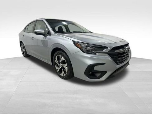 Used 2025 Subaru Legacy Premium w/ Popular Package #1A image 3