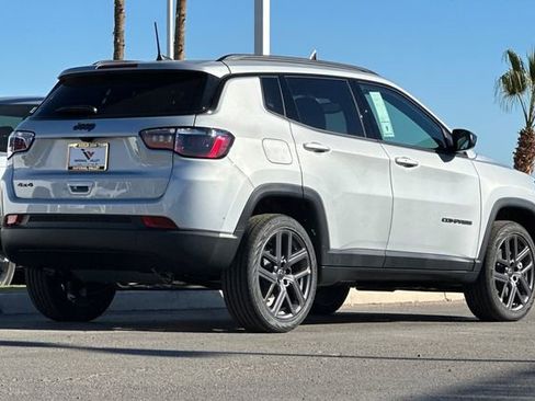 New 2026 Jeep Compass Latitude AWD/4WD image 7