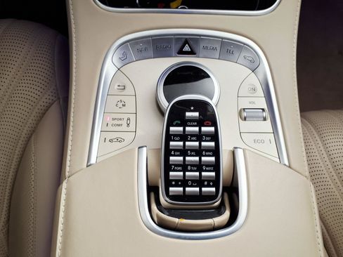 Used 2014 Mercedes-Benz S 63 AMG 4MATIC Sedan image 21