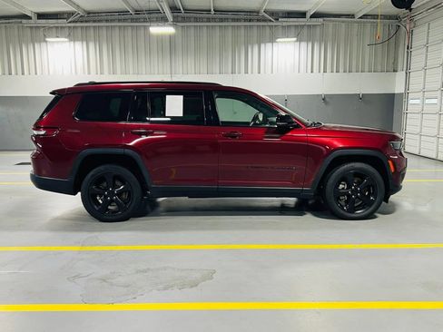Used 2021 Jeep Grand Cherokee L Laredo RWD image 20