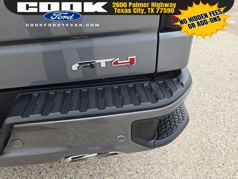 Used 2020 GMC Sierra 1500 AT4 w/ AT4 Premium Package image 13