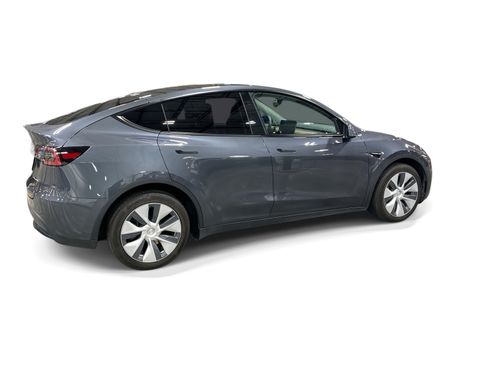 Certified 2023 Tesla Model Y Long Range AWD/4WD image 7
