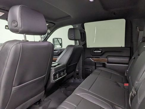 Used 2022 Chevrolet Silverado 3500 High Country AWD/4WD image 33