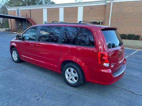 Used 2012 Dodge Grand Caravan SXT image 5