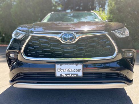 Used 2020 Toyota Highlander Platinum AWD/4WD image 8