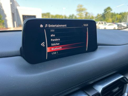 Used 2018 MAZDA CX-5 Touring w/ Preferred Equipment Package FWD image 10