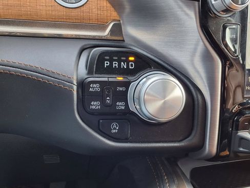 Used 2022 RAM 1500 Limited AWD/4WD image 12