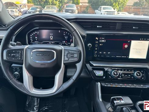 Used 2024 GMC Sierra 1500 Denali w/ Technology Package AWD/4WD image 15
