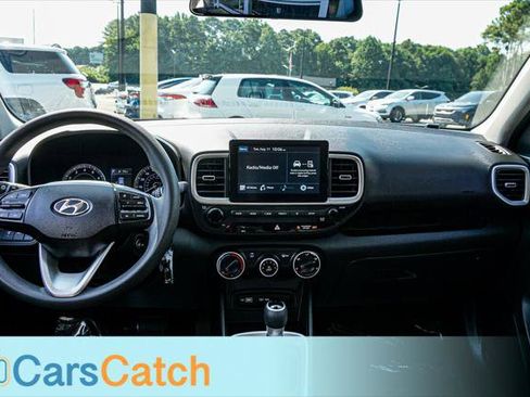 Used 2022 Hyundai Venue SE FWD image 36