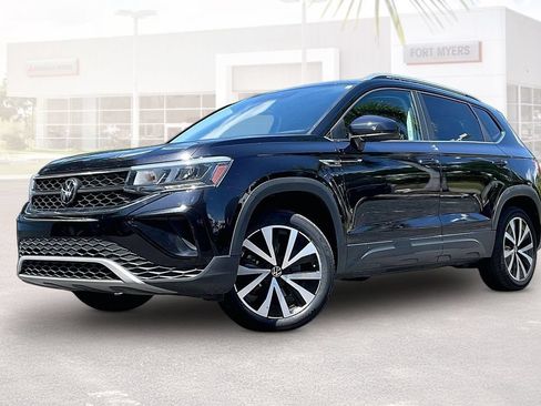 Used 2024 Volkswagen Taos SE FWD image 28
