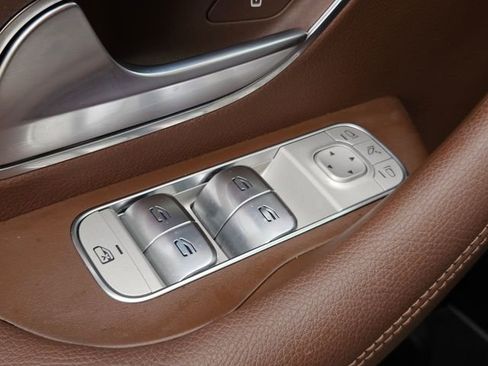 Used 2024 Mercedes-Benz GLS 450 4MATIC image 25