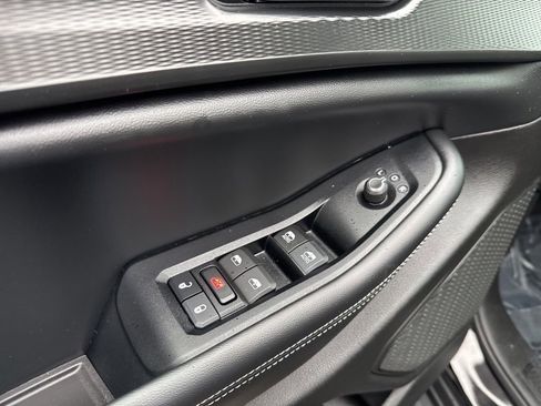 Used 2024 Jeep Grand Cherokee Laredo X w/ Trailer Tow Package image 20