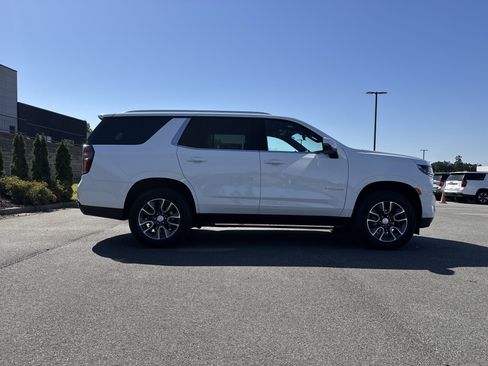 Used 2023 Chevrolet Tahoe LT w/ LT Signature Package image 11