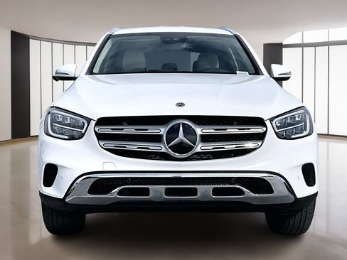 Used 2022 Mercedes-Benz GLC 300 4MATIC image 2