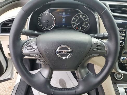 Used 2021 Nissan Murano Platinum image 10