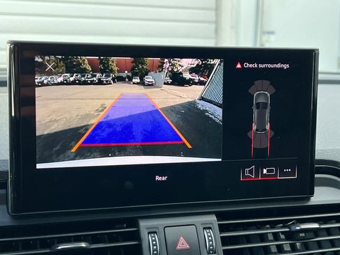 Used 2025 Audi Q5 2.0T Premium image 21