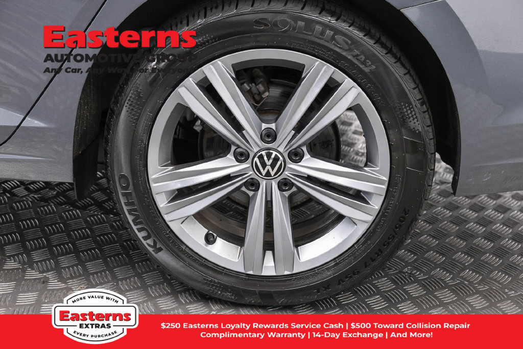 Used 2024 Volkswagen Jetta SE FWD image 34