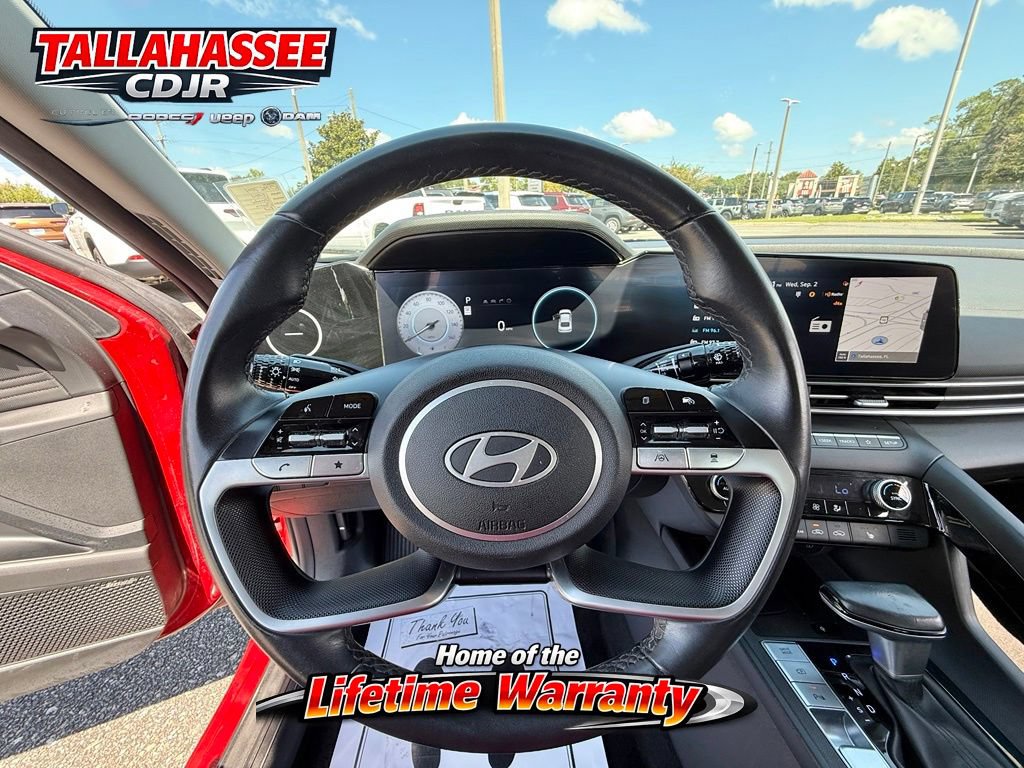 Used 2024 Hyundai Elantra Limited FWD image 19