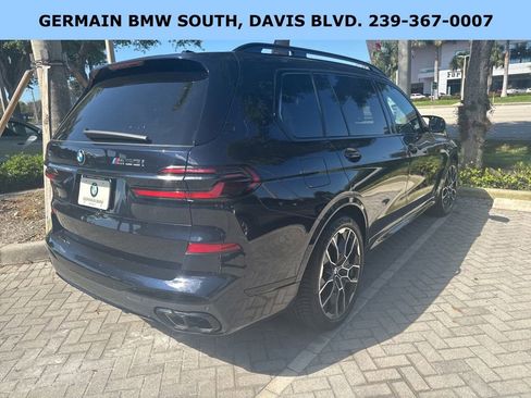 Used 2025 BMW X7 M60i image 10