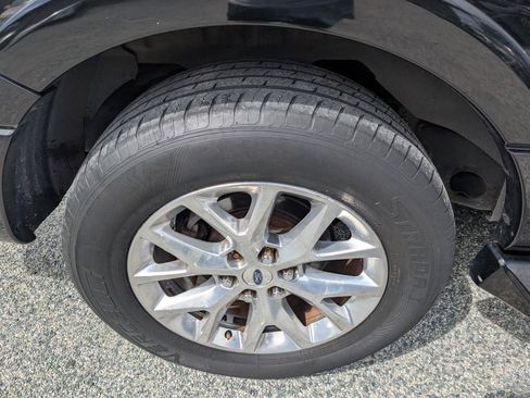 Used 2017 Ford Expedition EL Limited RWD image 6