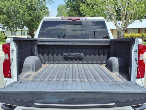 Certified 2023 Chevrolet Silverado 1500 High Country w/ Technology Package AWD/4WD image 7