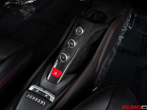 Used 2017 Ferrari 488 GTB RWD image 34