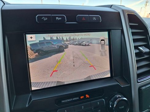 Used 2019 Ford F150 Lariat w/ Trailer Tow Package image 16