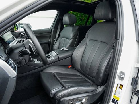 Used 2020 BMW X6 M50i w/ Executive Package image 31