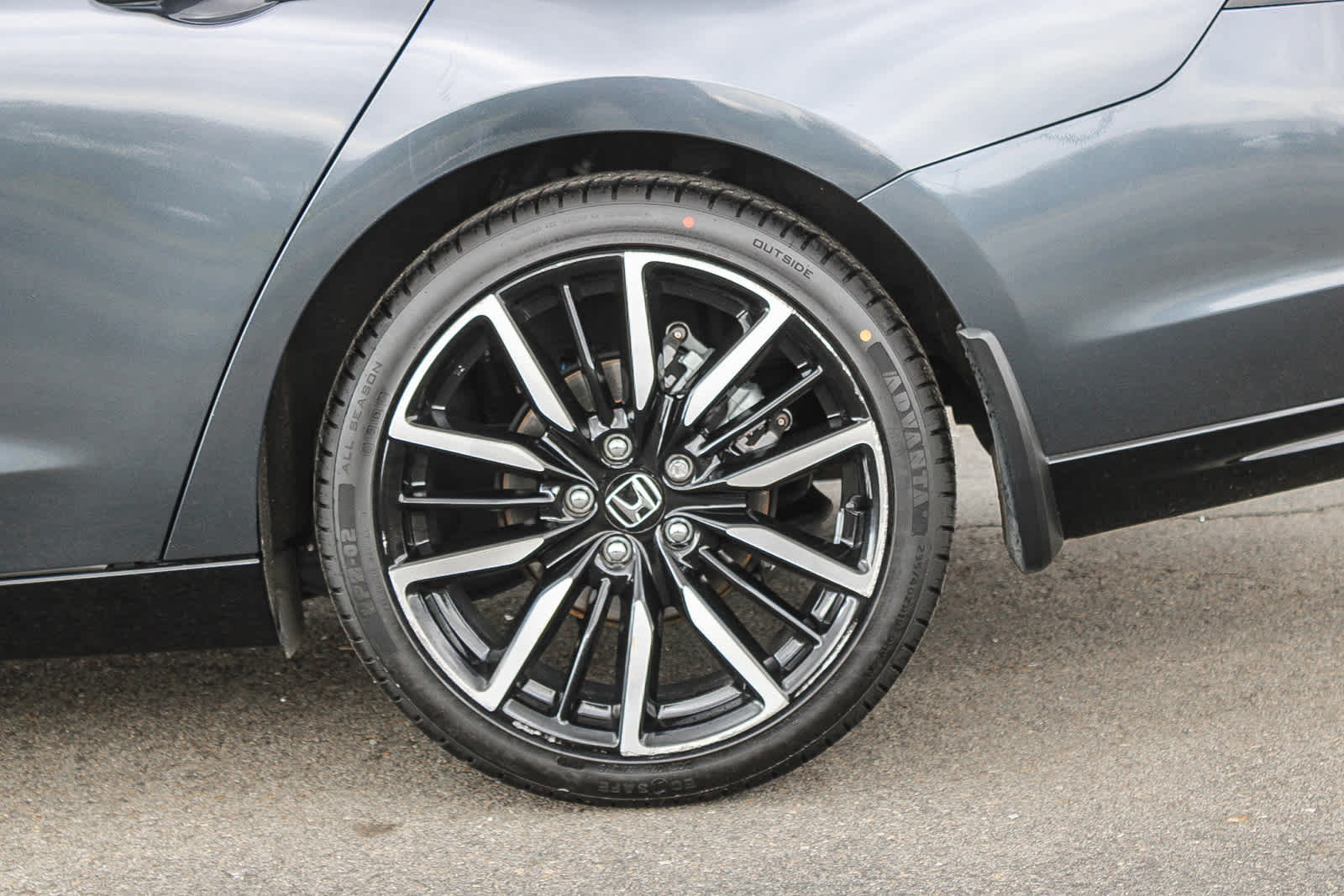 Used 2024 Honda Accord Touring image 8