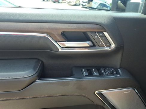 Used 2024 Chevrolet Silverado 2500 High Country w/ High Country Premium Package AWD/4WD image 12