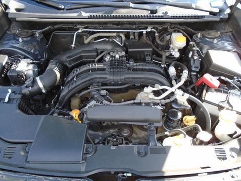 Used 2018 Subaru Crosstrek 2.0i Premium w/ Moonroof Package image 17