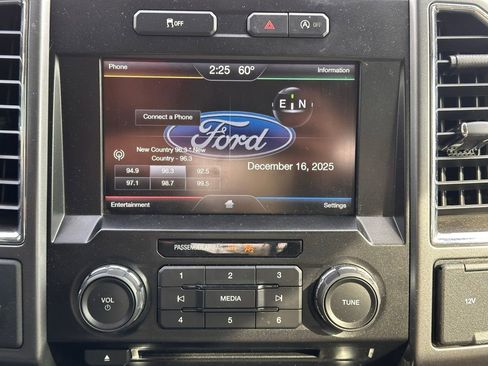 Used 2015 Ford F150 XLT w/ Equipment Group 302A Luxury image 27
