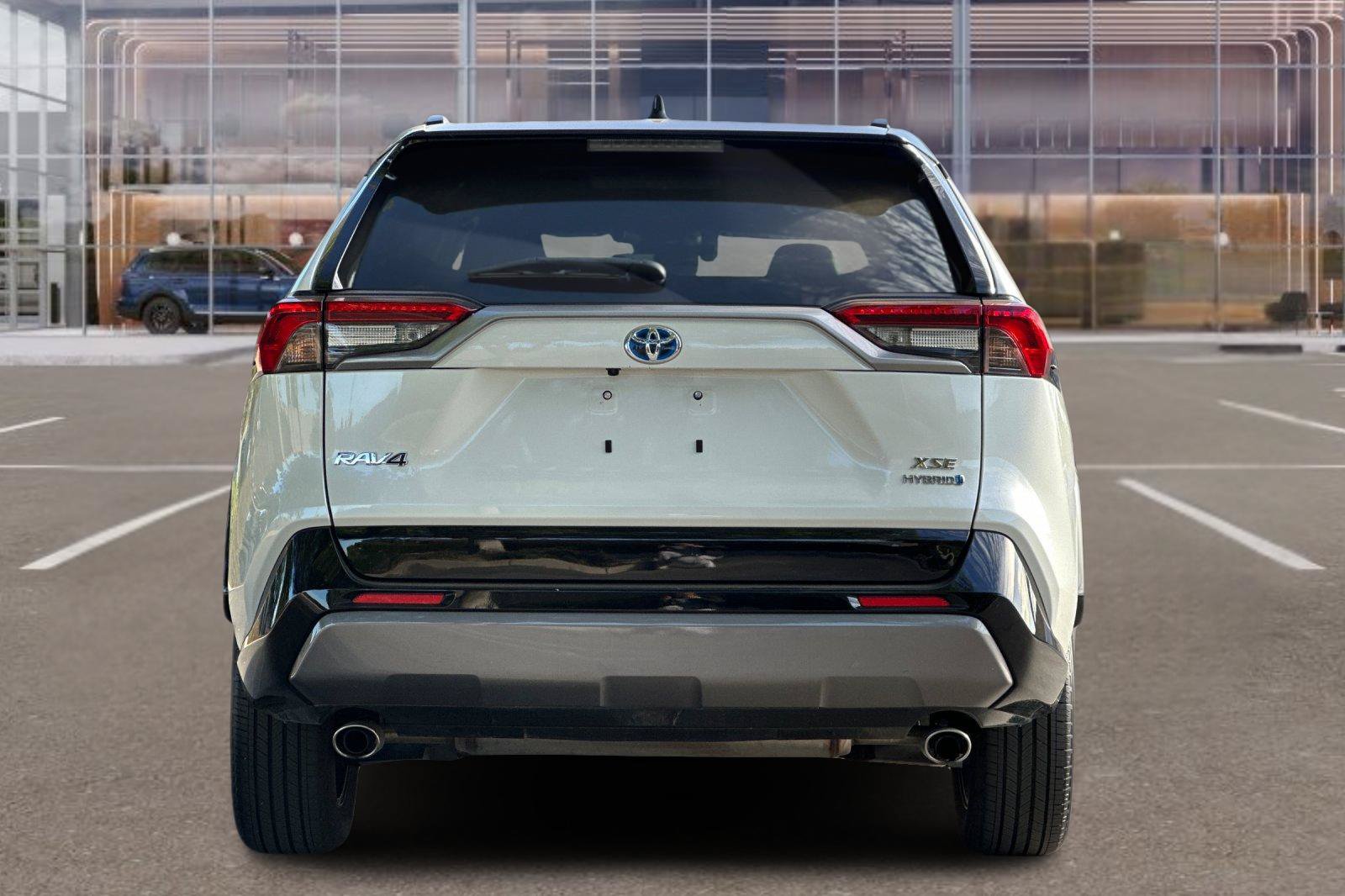 Used 2021 Toyota RAV4 XSE w/ XSE Grade Weather Package AWD/4WD image 5