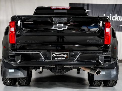 Used 2025 Chevrolet Silverado 3500 High Country w/ Technology Package AWD/4WD image 9