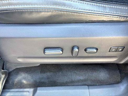 Used 2016 Ford Expedition EL Platinum image 16