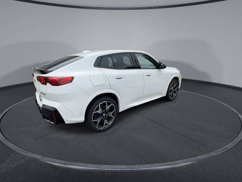 Used 2024 BMW X2 M35i image 8