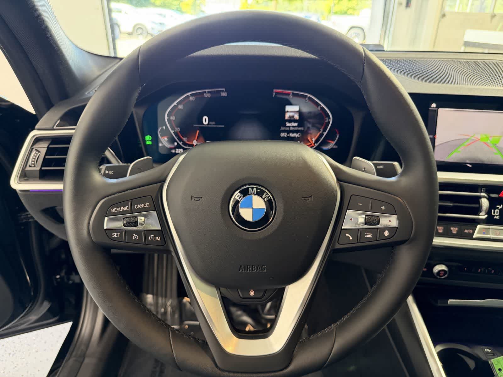 Used 2022 BMW 330i xDrive Sedan w/ Premium Package AWD/4WD image 17