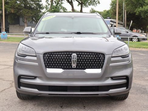 Used 2022 Lincoln Aviator Reserve w/ Equipment Group 201A AWD/4WD image 3