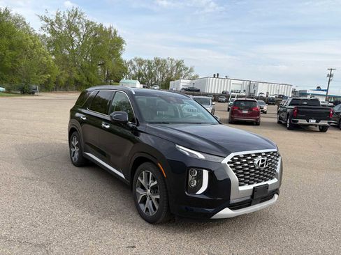 Used 2021 Hyundai Palisade Limited AWD/4WD image 2
