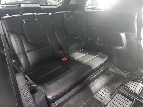 Used 2023 Ford Explorer XLT w/ Equipment Group 202A AWD/4WD image 12