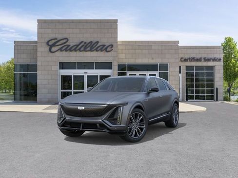 New 2026 Cadillac Lyriq V w/ LPO, Floor Liner Package AWD/4WD image 8