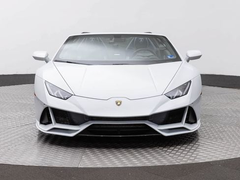 Used 2020 Lamborghini Huracan EVO AWD/4WD image 6