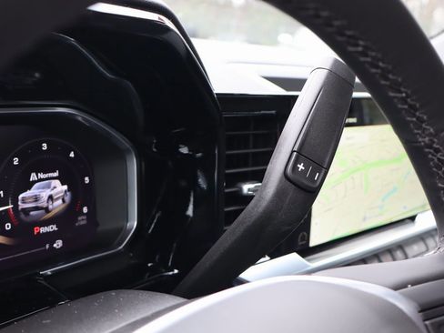 New 2026 GMC Sierra 1500 SLE image 16