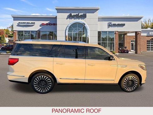 Used 2020 Lincoln Navigator L Reserve w/ Luxury Package image 7
