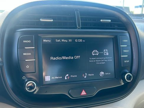 Used 2022 Kia Soul LX FWD image 19