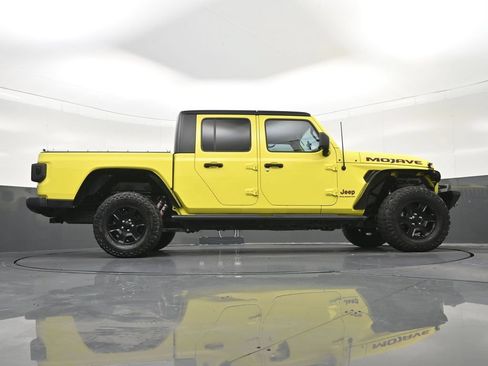 Used 2023 Jeep Gladiator Mojave w/ Cold Weather Group AWD/4WD image 28