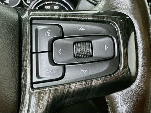 Used 2019 Chevrolet Silverado 1500 RST AWD/4WD image 23