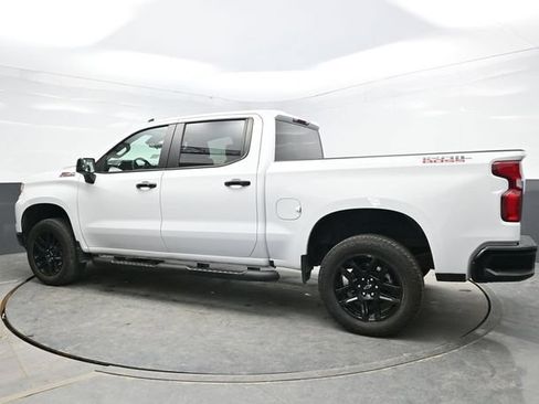 Used 2025 Chevrolet Silverado 1500 LT Trail Boss w/ Protection Package AWD/4WD image 4