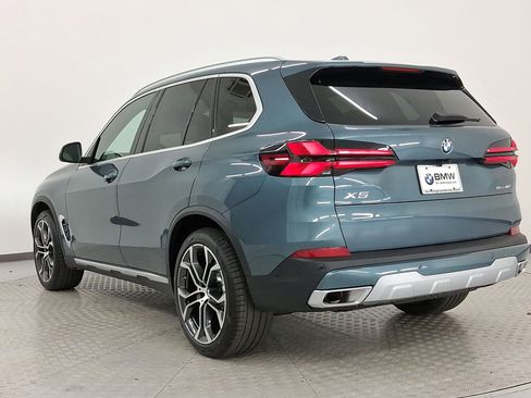 New 2026 BMW X5 sDrive40i w/ Climate Comfort Package image 3